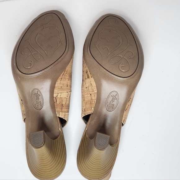 Euro soft by soft sling back peep toe heels cork uppers with gold Flecks 10 M - Picture 6 of 10